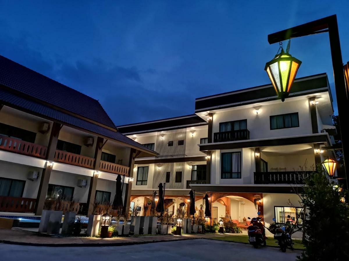 Sriananpura Otel Chiang Mai Dış mekan fotoğraf